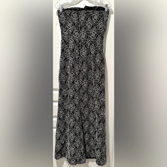 Carmen Marc Valvo Collection Strapless Embellished Floral Maxi Evening Gown B2 - Picture 6 of 11